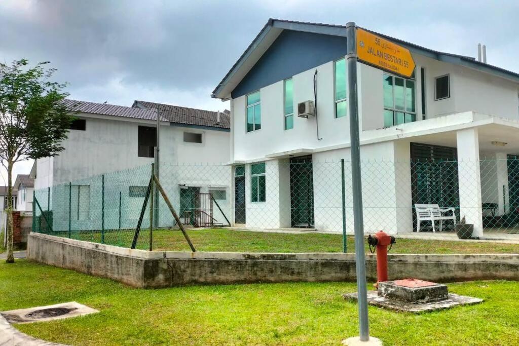 ג'והור בהרו Iris 55 Corner Lot House Spacious Outdoor With Wi-Fi מראה חיצוני תמונה